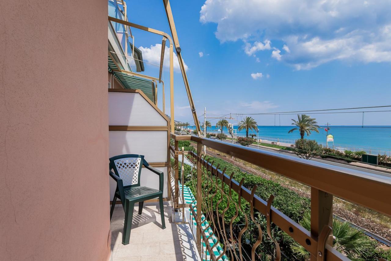 Residence Villa Alda Pietra Ligure Exterior photo